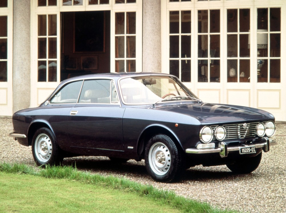 Coupé Bertone 2000 GTV