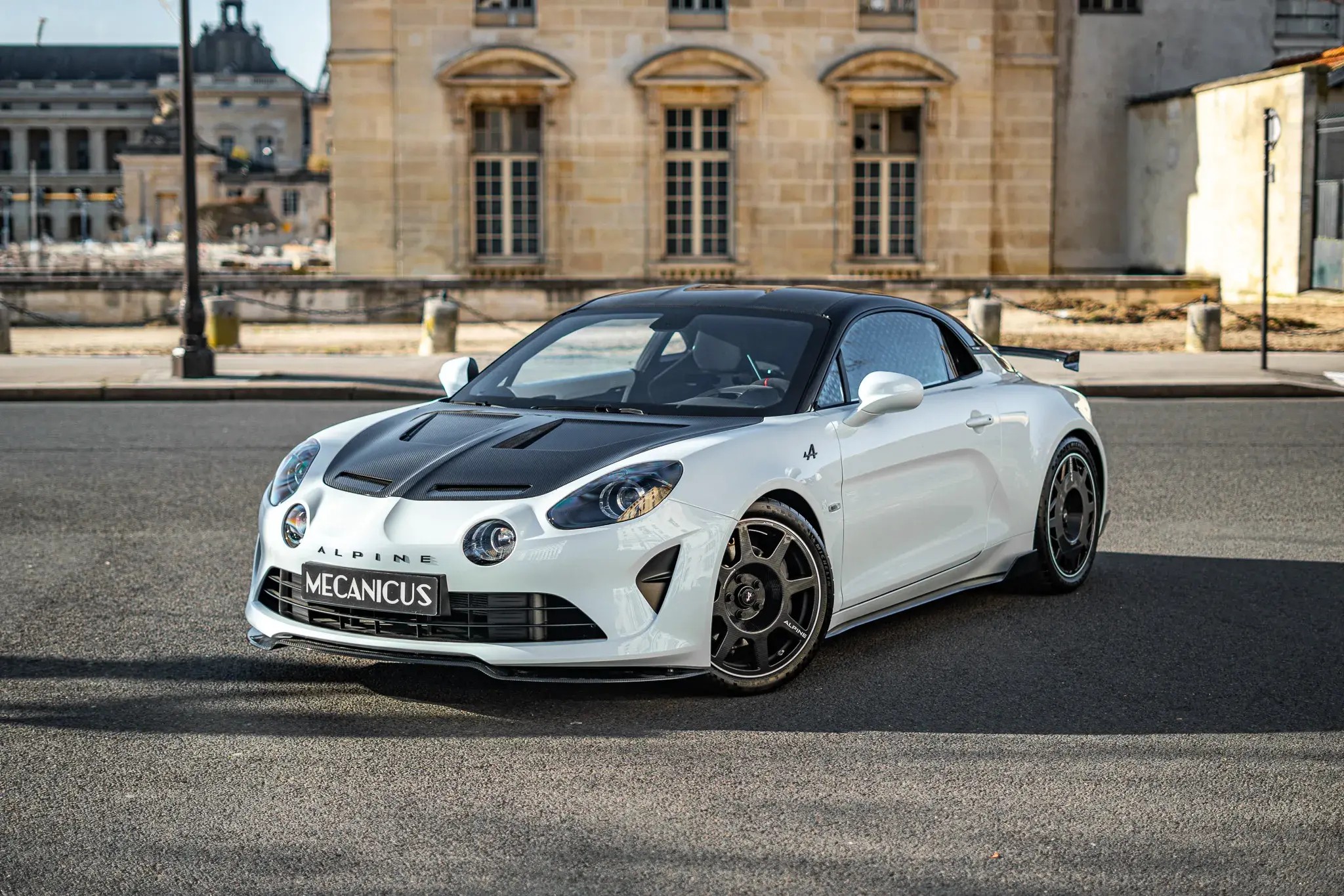 Alpine A110 R Blanc Irisé Mecanicus Paris